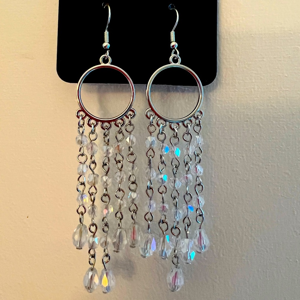 Paparazzi White earrings